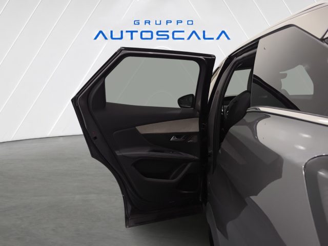 PEUGEOT 3008 usata, con Volante in pelle