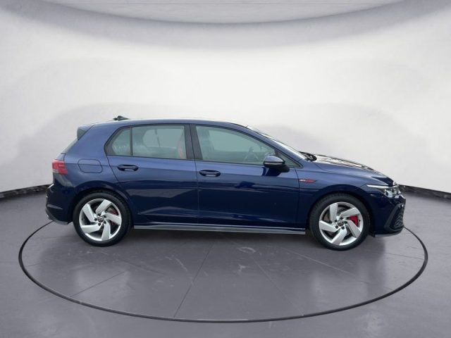 VOLKSWAGEN Golf usata, con Autoradio