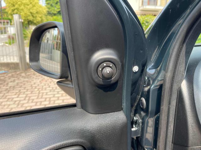 FIAT Panda Cross usata, con Volante multifunzione
