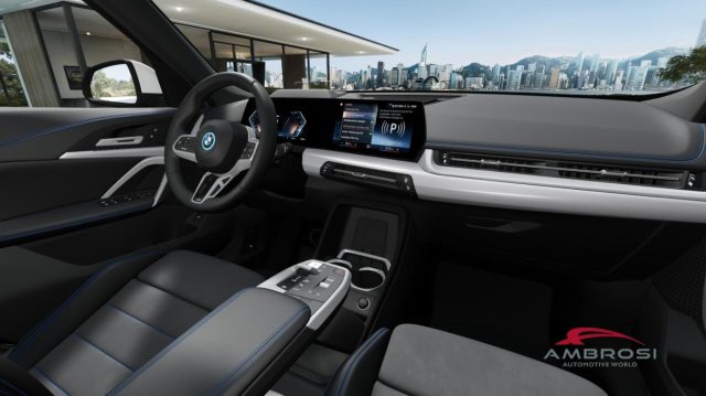 BMW iX1 usata 12