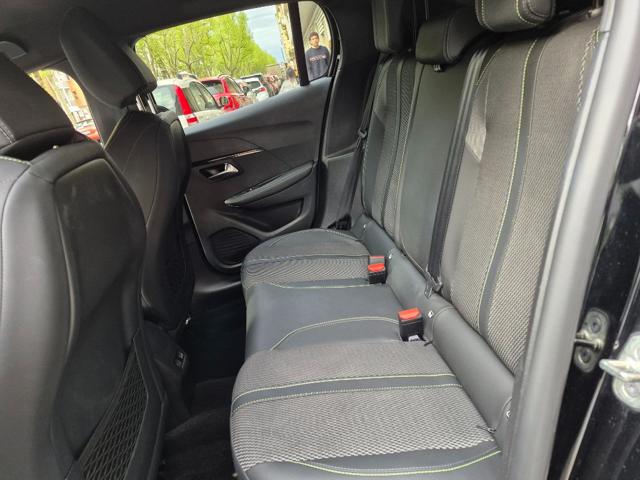 PEUGEOT 208 usata, con Sedile posteriore sdoppiato