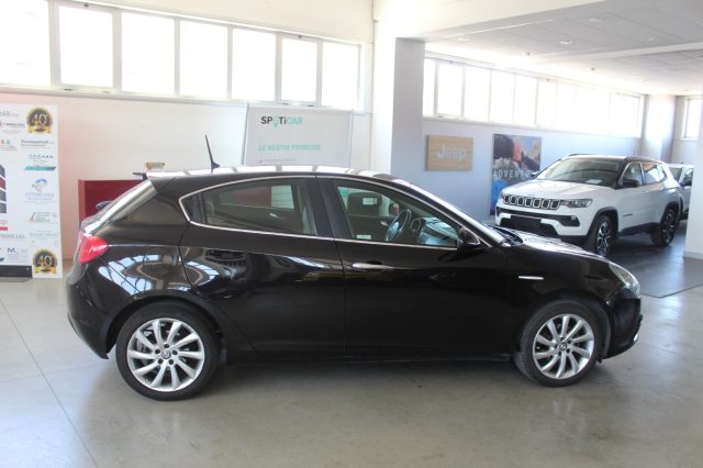 ALFA ROMEO Giulietta usata, con Autoradio