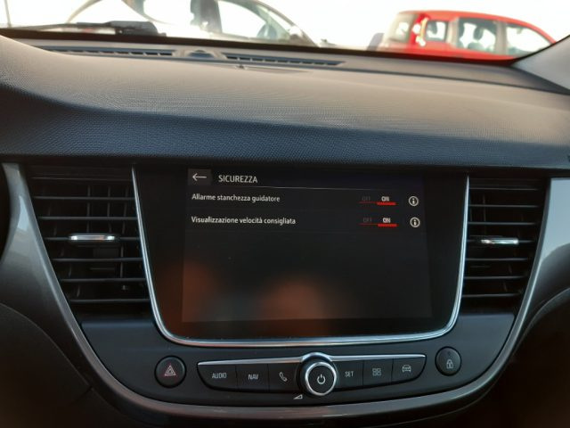 OPEL Crossland X usata, con Controllo automatico clima