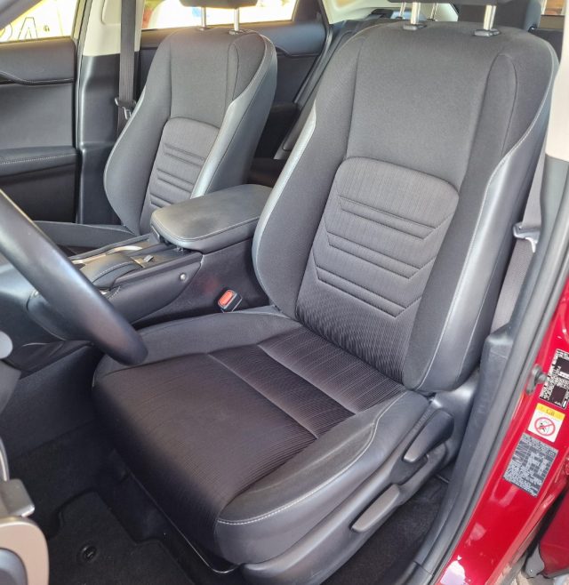 LEXUS NX 300h usata, con Controllo trazione