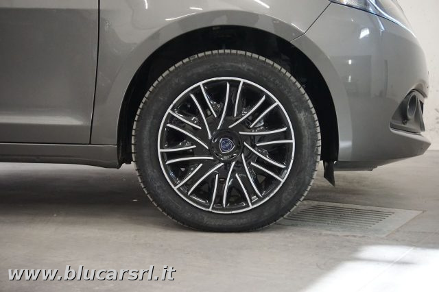 LANCIA Ypsilon usata, con Specchietti laterali elettrici