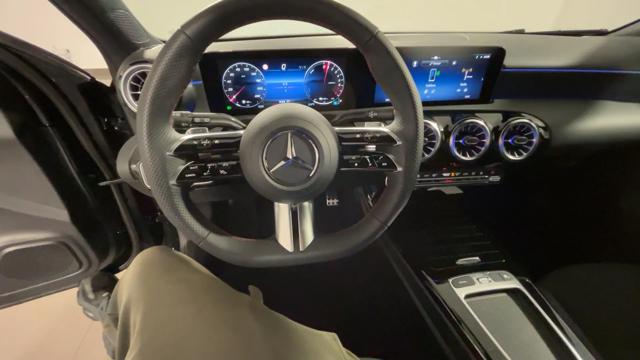 MERCEDES-BENZ A 250 usata, con Volante in pelle