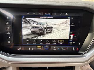VOLKSWAGEN Touareg usata, con Specchietti laterali elettrici