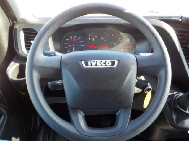IVECO Daily usata 9