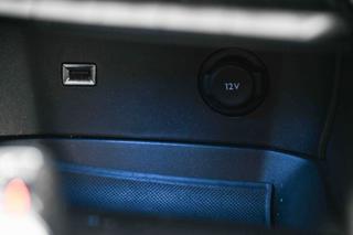 PEUGEOT 3008 usata, con USB