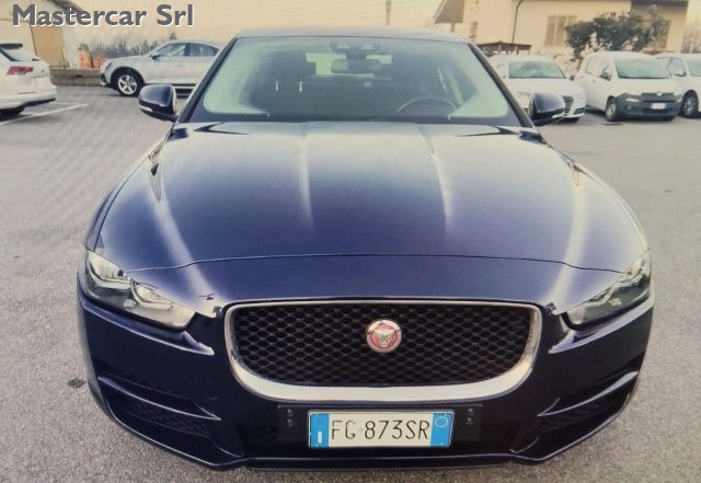 JAGUAR XE usata, con Alzacristalli elettrici