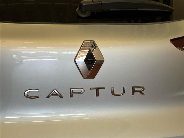 RENAULT Captur usata, con Hill holder