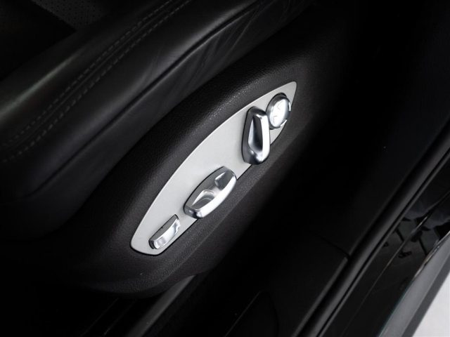 PORSCHE Macan usata 8