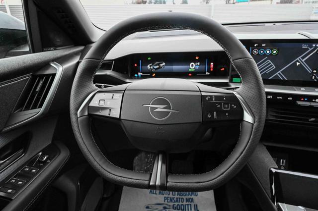OPEL Grandland usata, con Park Distance Control