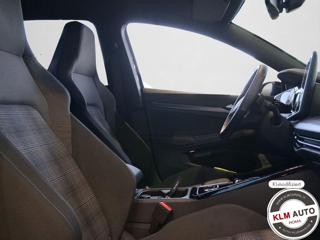 VOLKSWAGEN Golf usata, con Autoradio