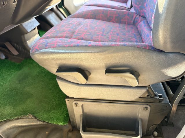 MERCEDES-BENZ Vito usata, con Pneumatici estivi