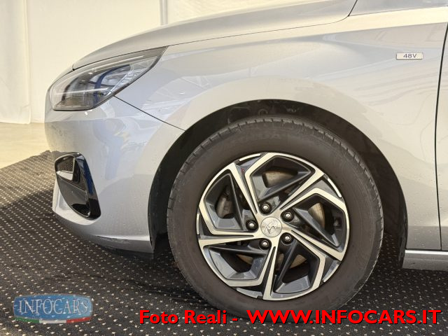 HYUNDAI i30 usata, con USB