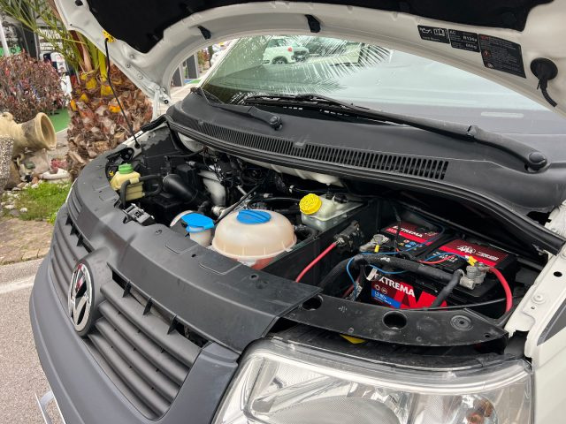 VOLKSWAGEN Caravelle usata, con Servosterzo