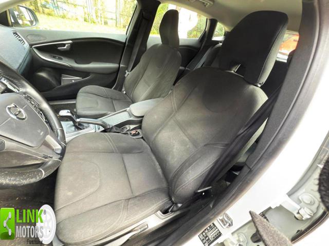 VOLVO V40 Cross Country usata 19