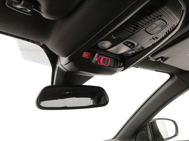 PEUGEOT 3008 usata, con Volante in pelle