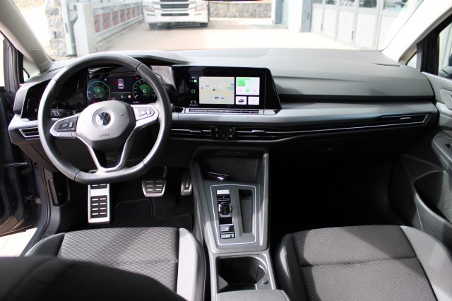 VOLKSWAGEN Golf usata, con Cruise Control