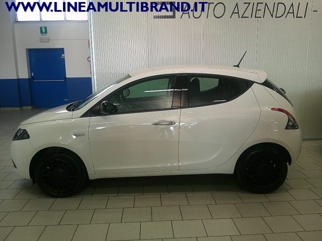 LANCIA Ypsilon usata, con Airbag