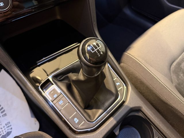 VOLKSWAGEN Golf Sportsvan usata, con Fendinebbia