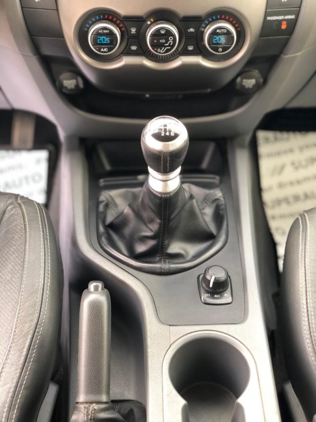 FORD Ranger usata, con Specchietti laterali elettrici