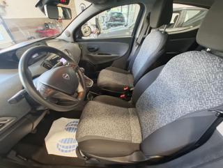 LANCIA Ypsilon usata, con Autoradio