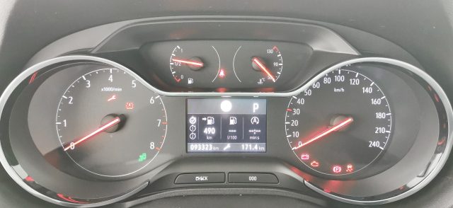 OPEL Grandland X usata, con Controllo automatico clima