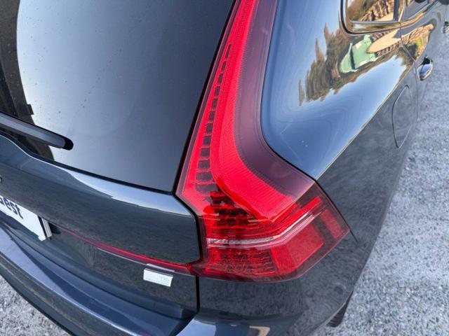 VOLVO XC60 usata, con Autoradio digitale