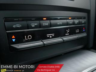 MERCEDES-BENZ E 220 usata, con ESP
