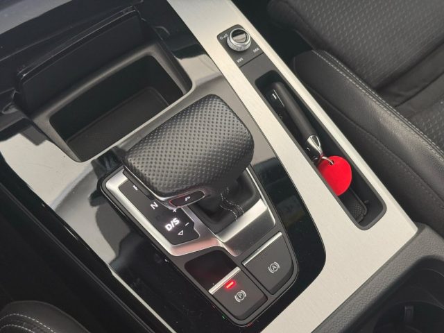 AUDI Q5 usata, con Sensori di parcheggio posteriori