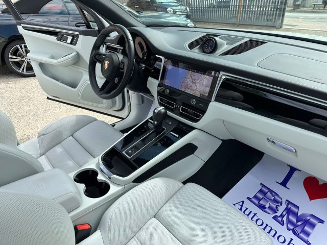 PORSCHE Macan usata, con Boardcomputer