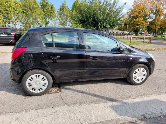 OPEL Corsa usata, con Airbag laterali