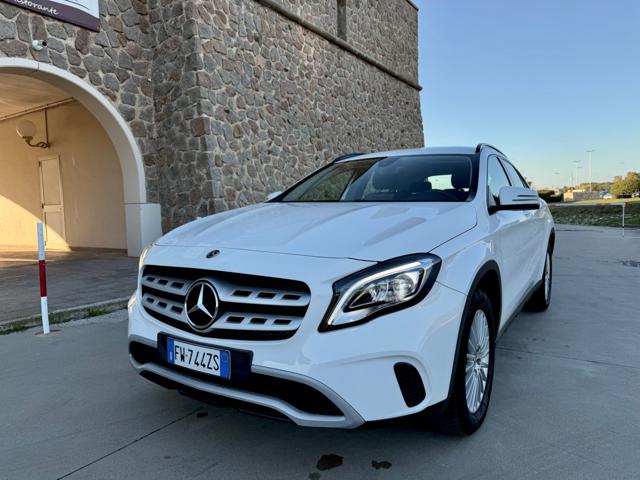 MERCEDES-BENZ GLA 180 usata, con Android Auto