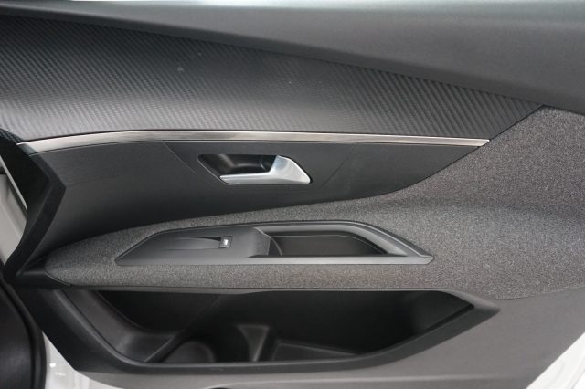 PEUGEOT 3008 usata 37