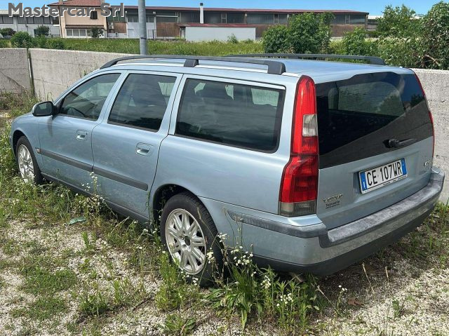 VOLVO V70 usata 3