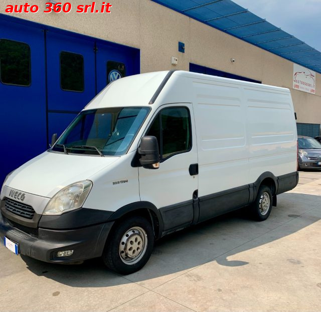 IVECO Daily usata, con Autoradio