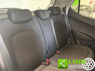 HYUNDAI i10 usata, con Volante in pelle
