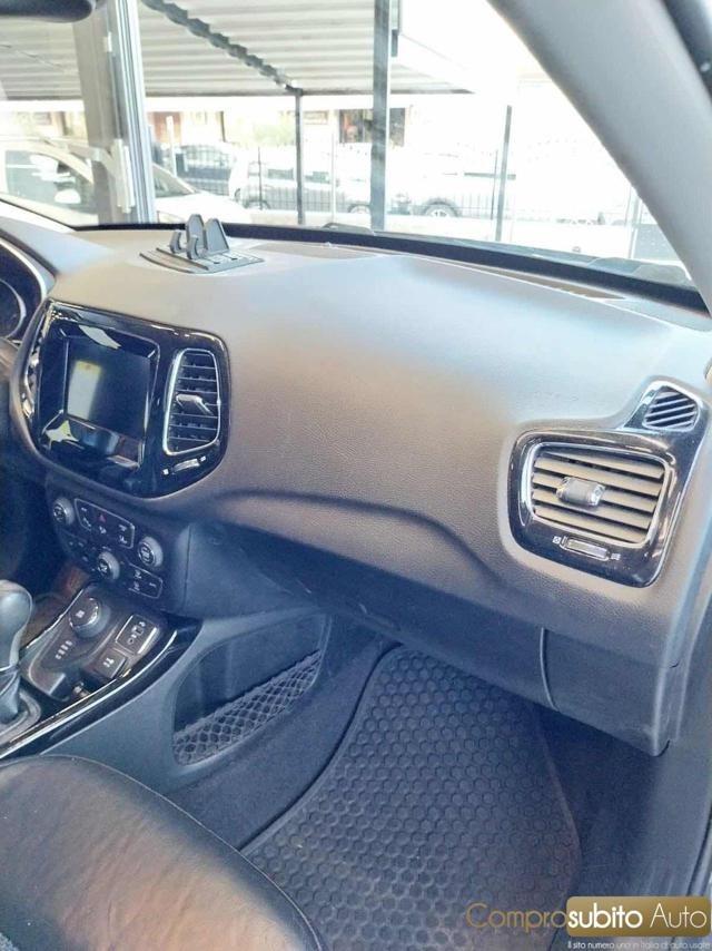 JEEP Compass usata, con Sedile posteriore sdoppiato