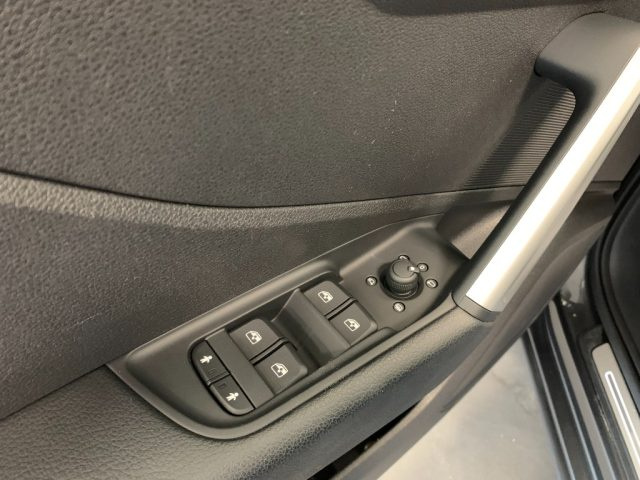 AUDI Q2 usata, con Controllo elettronico della corsia