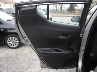 TOYOTA C-HR usata 63