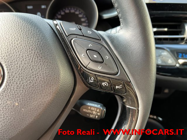 TOYOTA C-HR usata, con Volante in pelle
