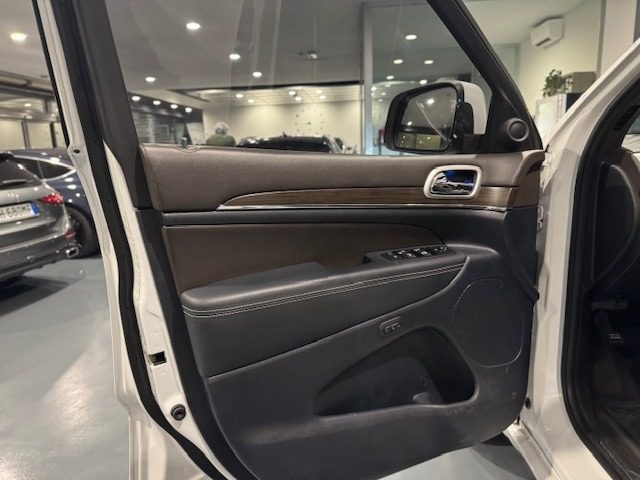 JEEP Grand Cherokee usata, con Sedili sportivi