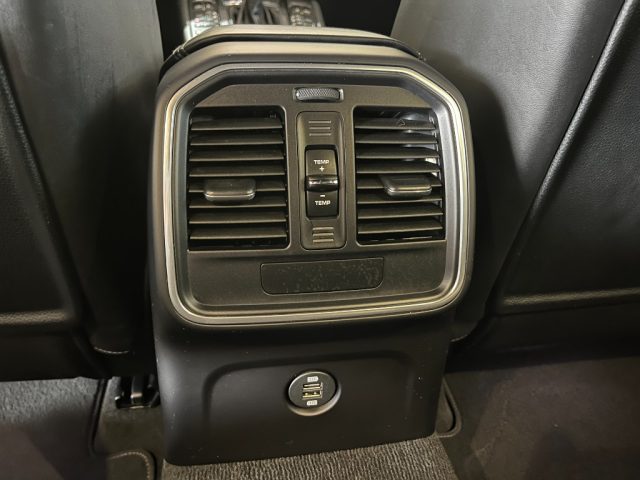 PORSCHE Macan usata, con Interni in pelle