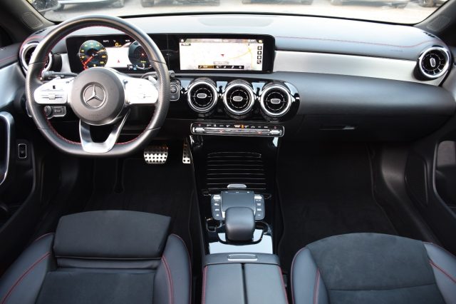MERCEDES-BENZ CLA 180 usata, con Servosterzo