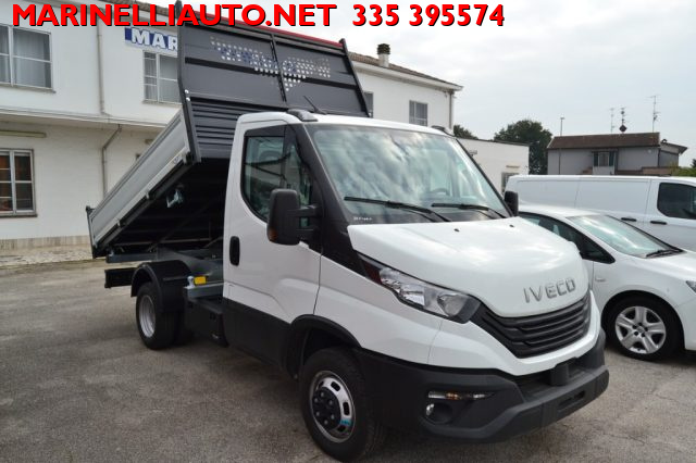IVECO Daily usata, con Autoradio