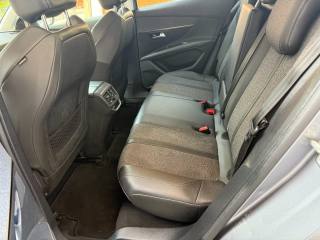 PEUGEOT 3008 usata, con Touch screen