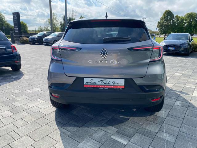 RENAULT Captur usata, con Volante in pelle