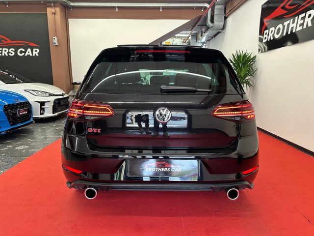 VOLKSWAGEN Golf GTI usata, con Autoradio
